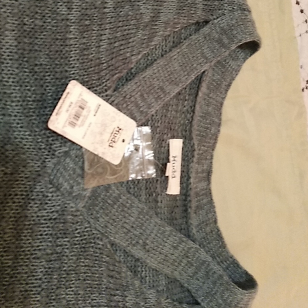 Unique Mudd Sweater - Picture 2 of 4